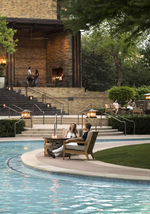 villa pool view