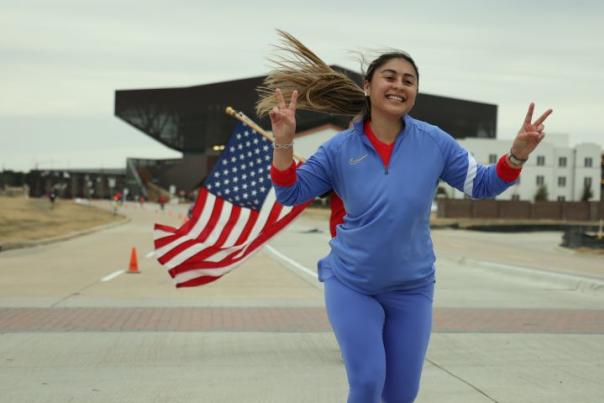runner with flag