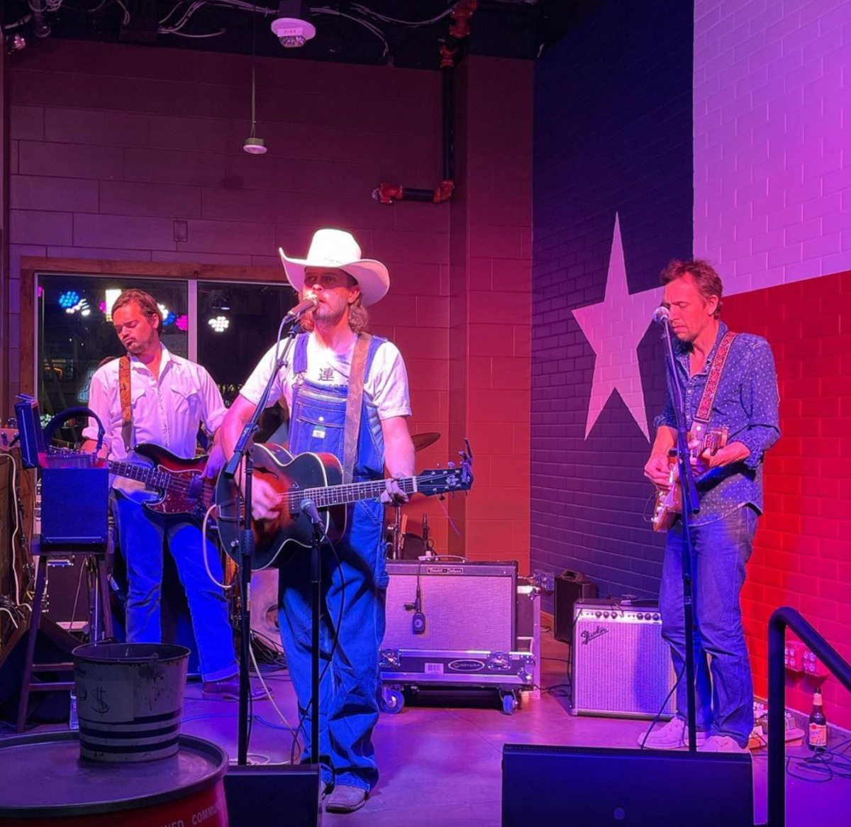 Band Playing At Mama Tried In Irving, TX