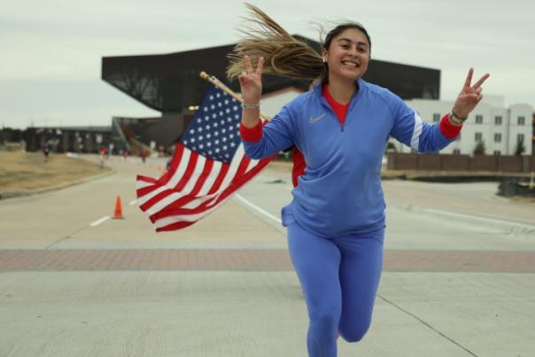 runner with flag