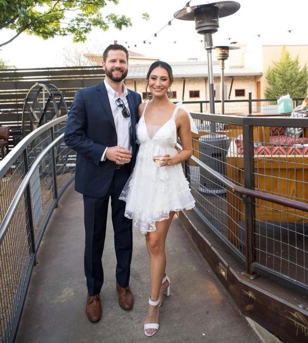 bride & groom outdoors