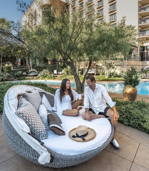 Daybed at Four Seasons