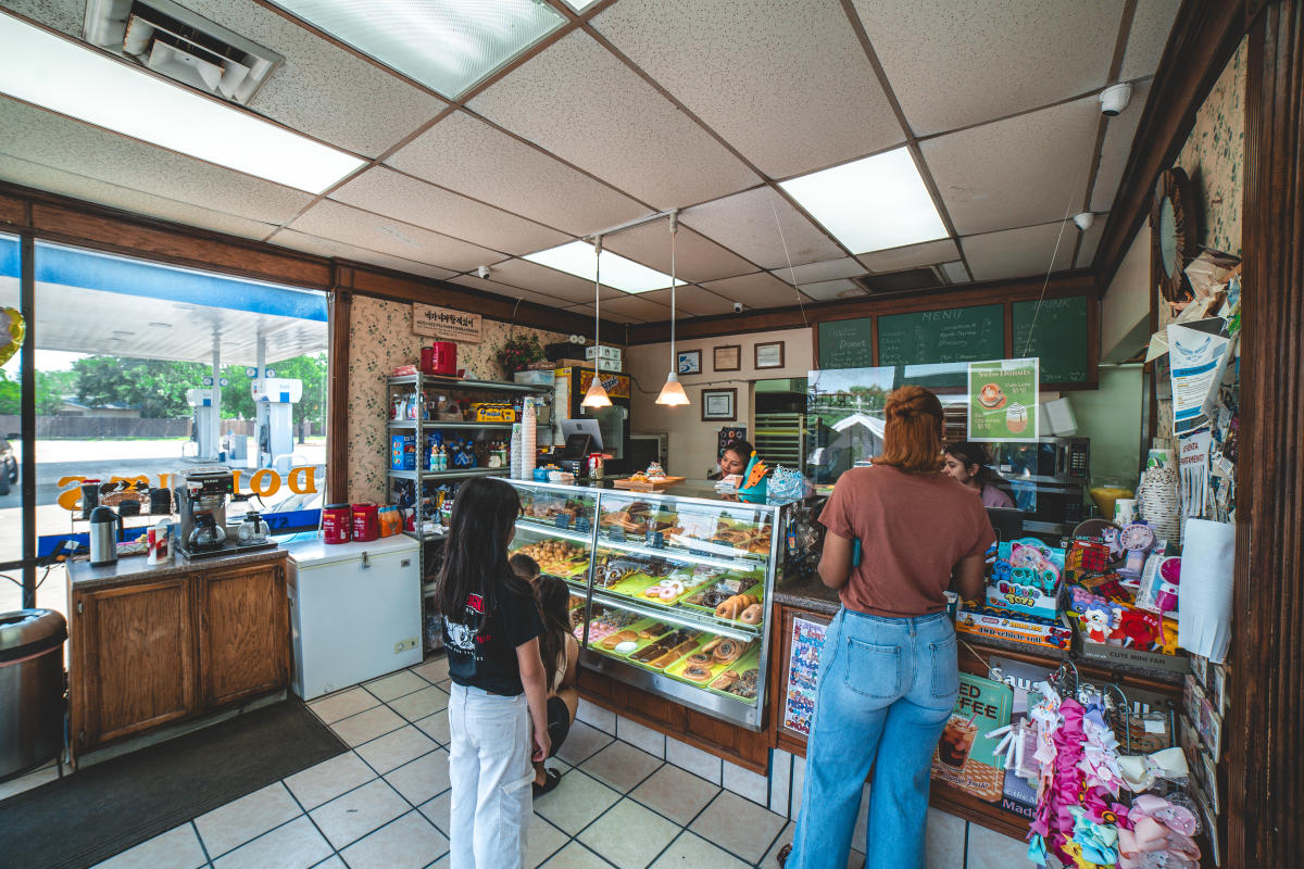 Patrons lining up to get donuts at Swiss Donuts