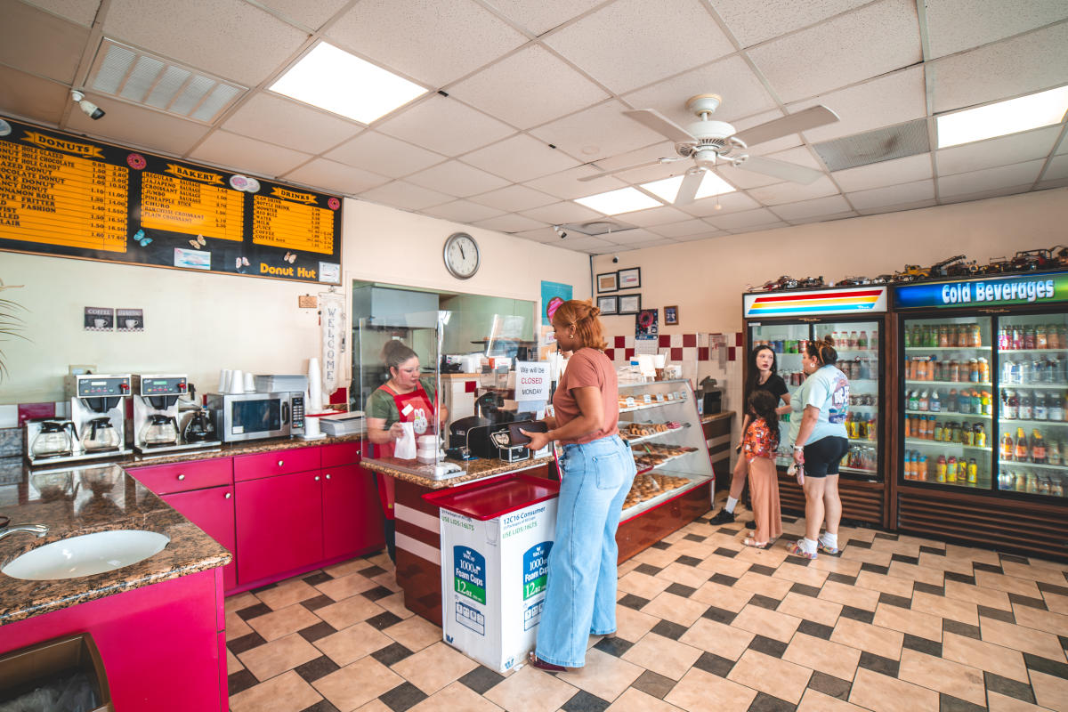 People lining up for donuts at Donut Hut Irving