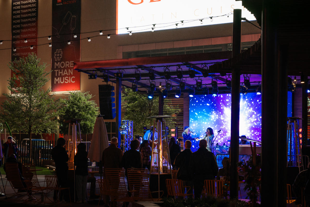 Rock The Plaza - 12 Days