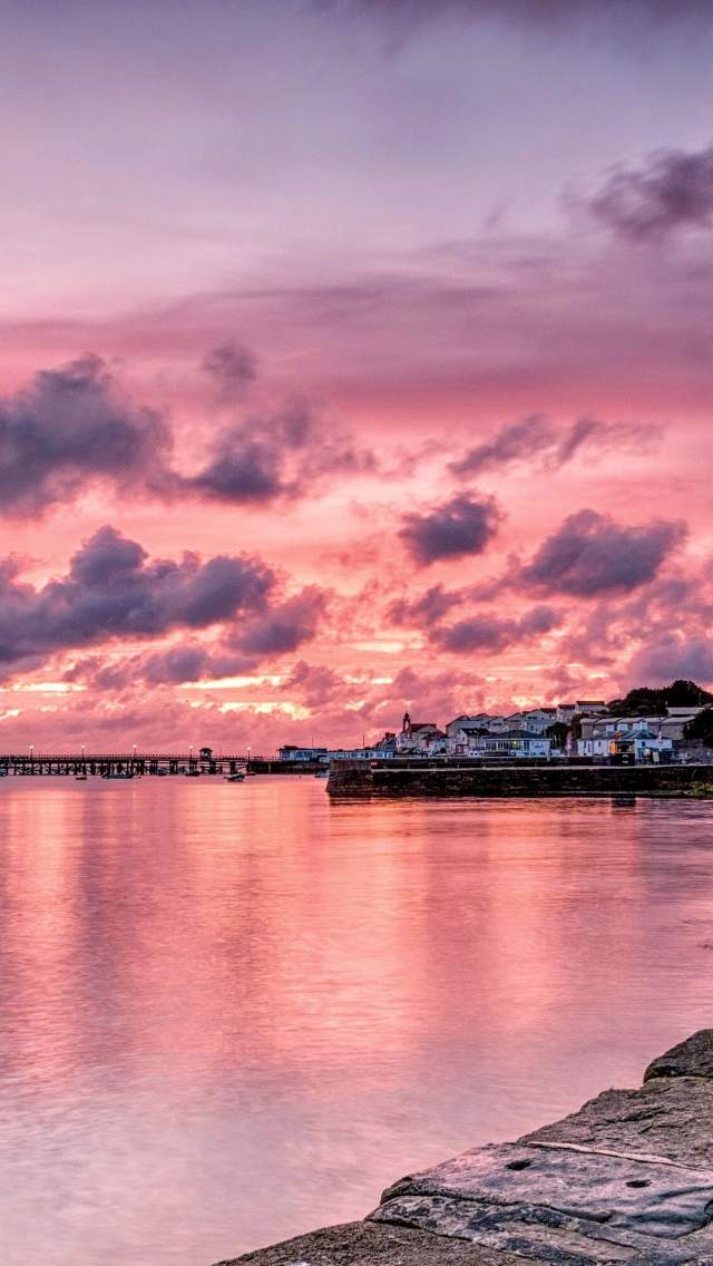 Sunrise over Swanage Bay