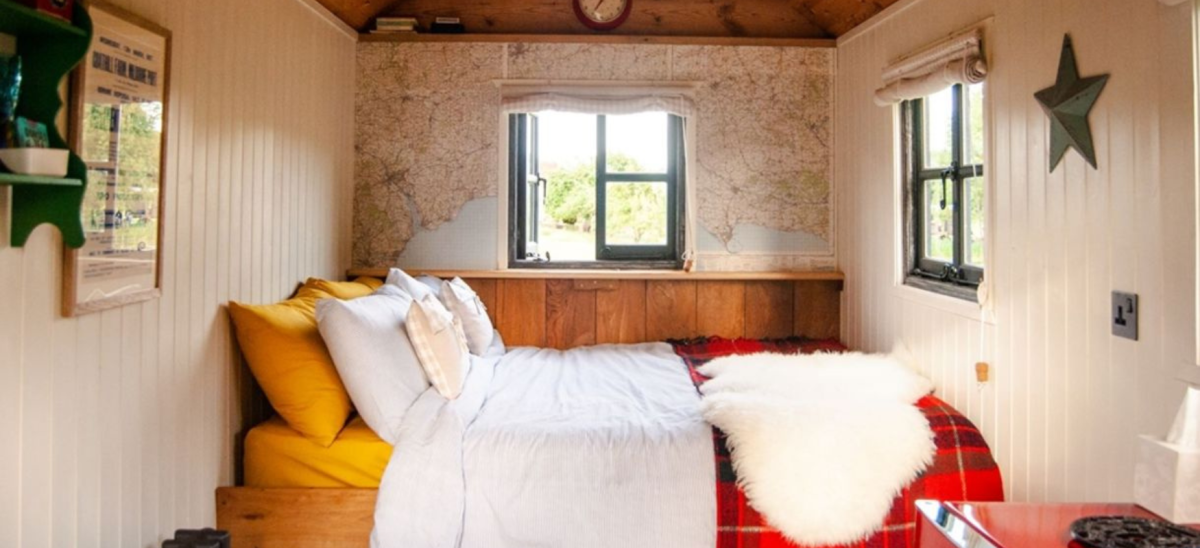 Goathill Farm - Bill's Shepherd's Hut interior