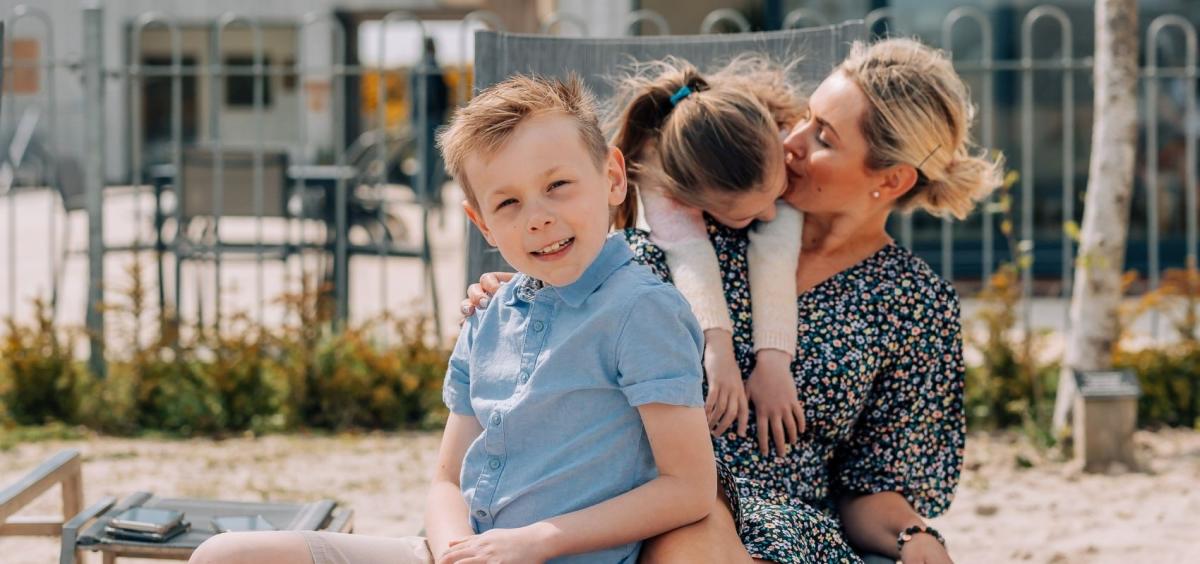 Mum and two kids at Silverlake