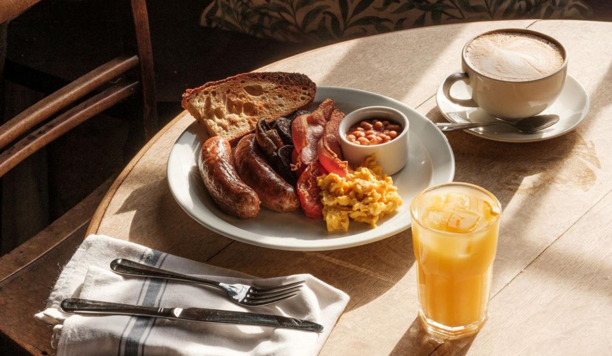 Fleur de Lys Breakfast